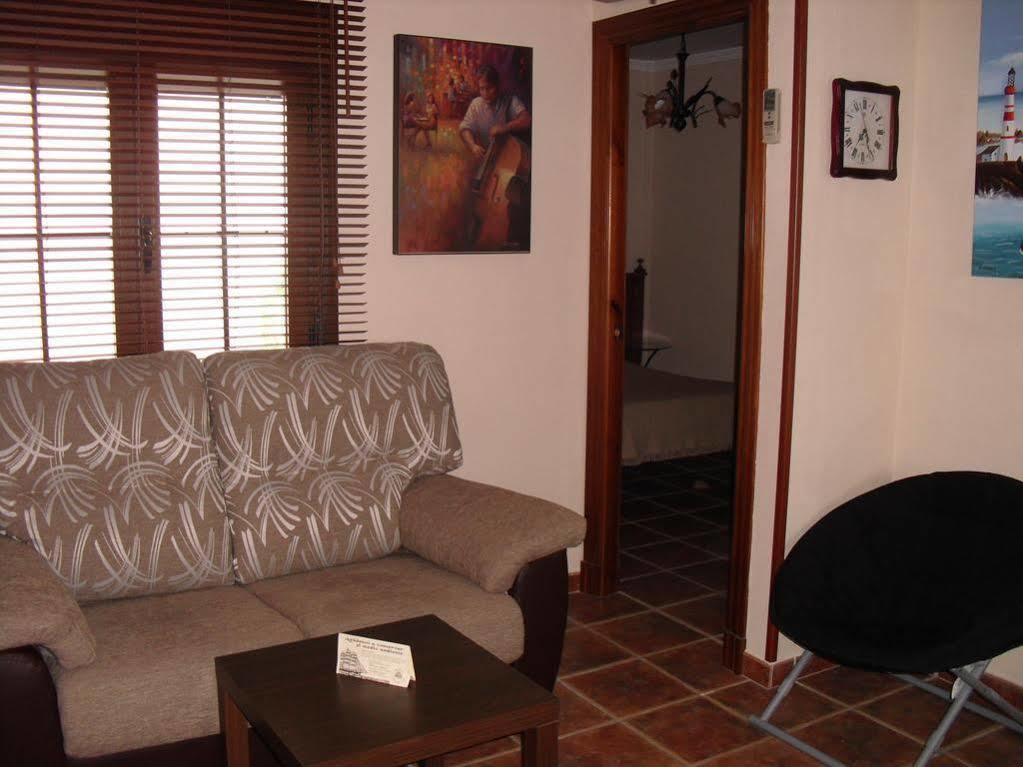 Hostal Costa De La Luz Conil De La Frontera Exterior foto
