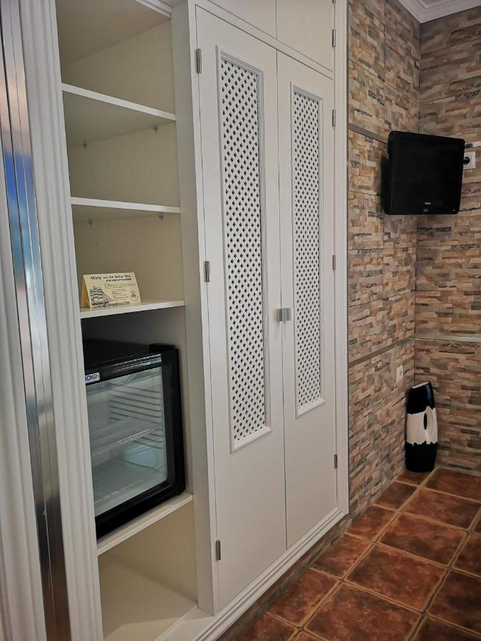 Hostal Costa De La Luz Conil De La Frontera Exterior foto